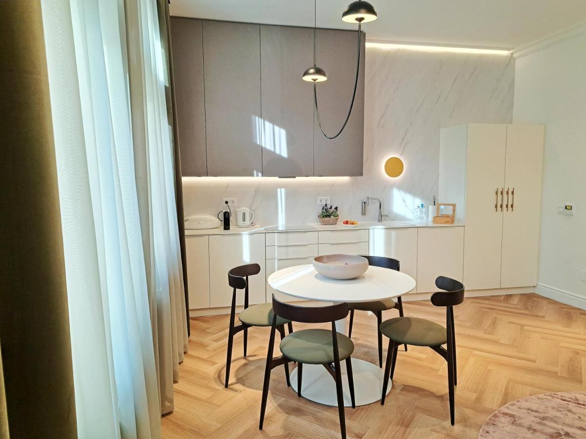 Hotel Domus Collis غيور المظهر الخارجي الصورة