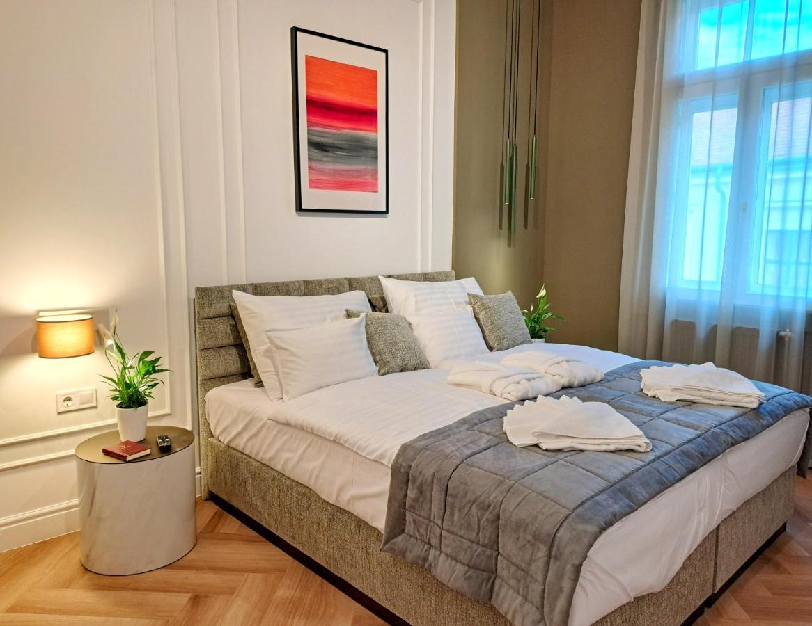 Hotel Domus Collis غيور المظهر الخارجي الصورة